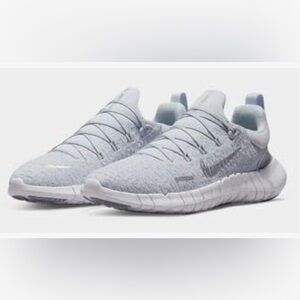 Nike Free Run 5.0. Size 8. EUC